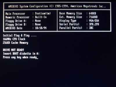 Intel Pentium Classic 200MHz su motherboard Socket 5 con CPU adapter